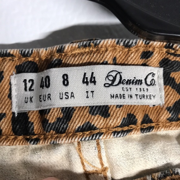 Leopard print denim skirt - Picture 3 of 4